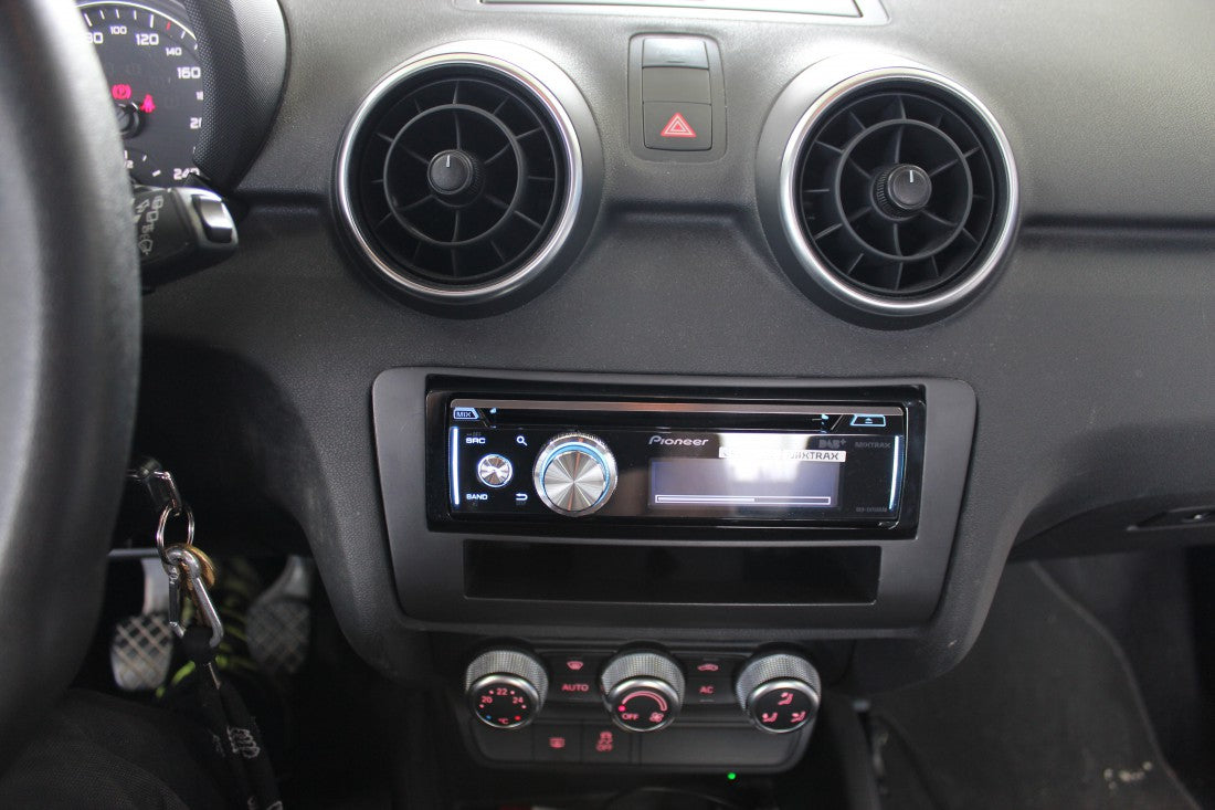 Connects2 CTKAU07 Audi A1 2011> Complete Single Din Stereo Fitting Kit